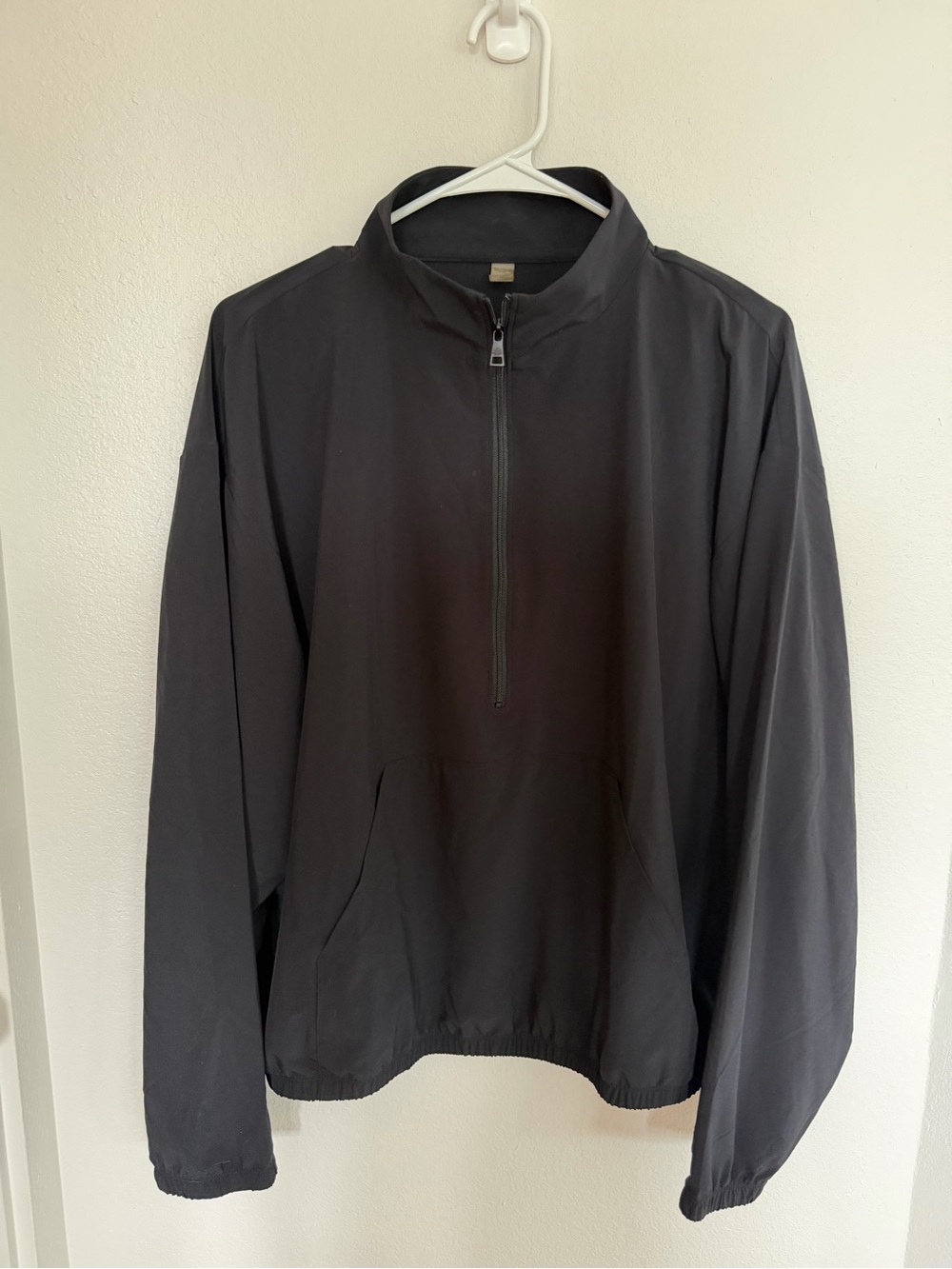 Beyond yoga Stretch Woven In Stride Half Zip Pullover medium